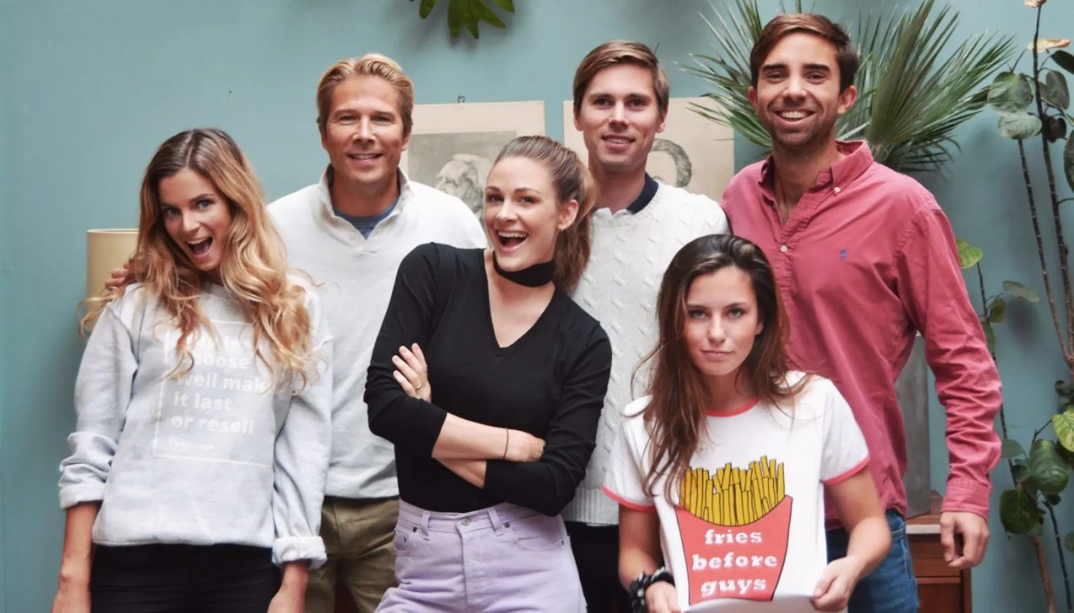 Eirik Frøyland Rime og Axel Franck Næss sammen med blant annet styreleder Rolv Erik Spilling (bak til venstre) og Jenny Skavlan. (Foto: Pressefoto fra 2022)